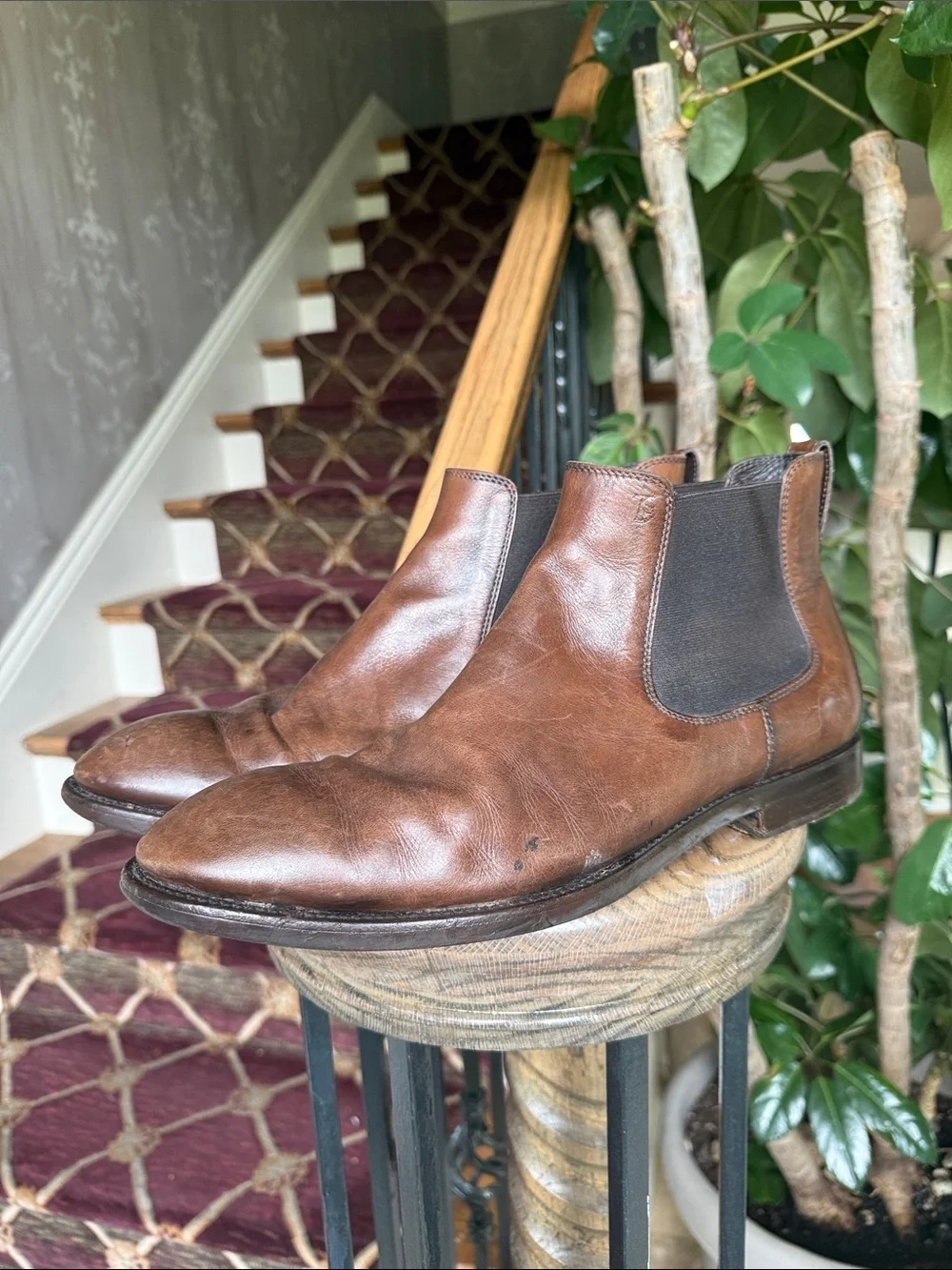TOD’S BEATLES BROWN CHELSEA boot made in Italy very good condition size 9